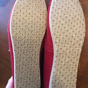 NWOT Women’s Size 8W Toms